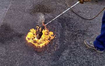 Llanaelhaearn flat roofing repairs